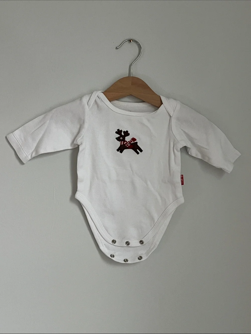 OshKosh B'gosh | White Long-Sleeve Bodysuit with Reindeer Applique Size 0-3M